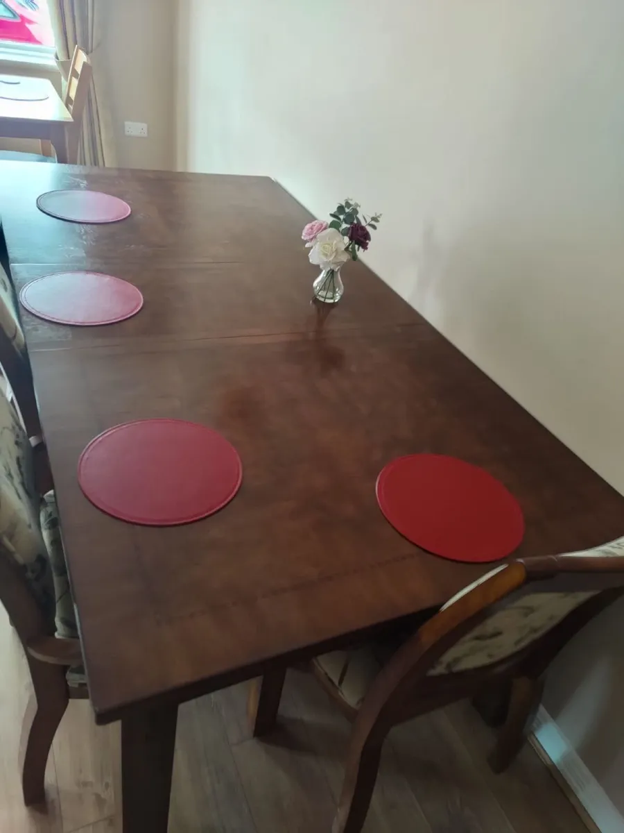 Dining Room Chairs and table - Image 1