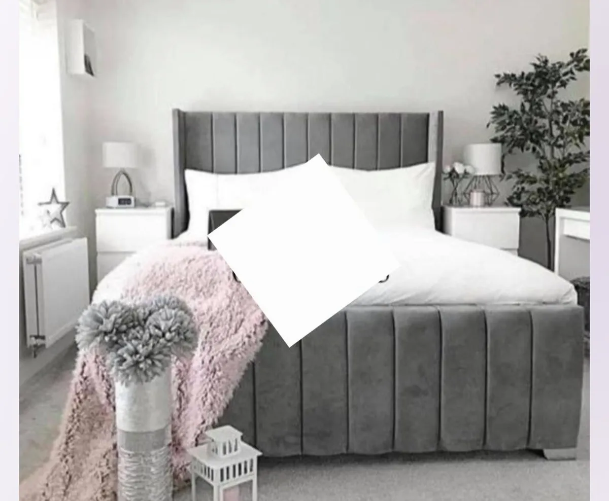 Bed frame - Image 1