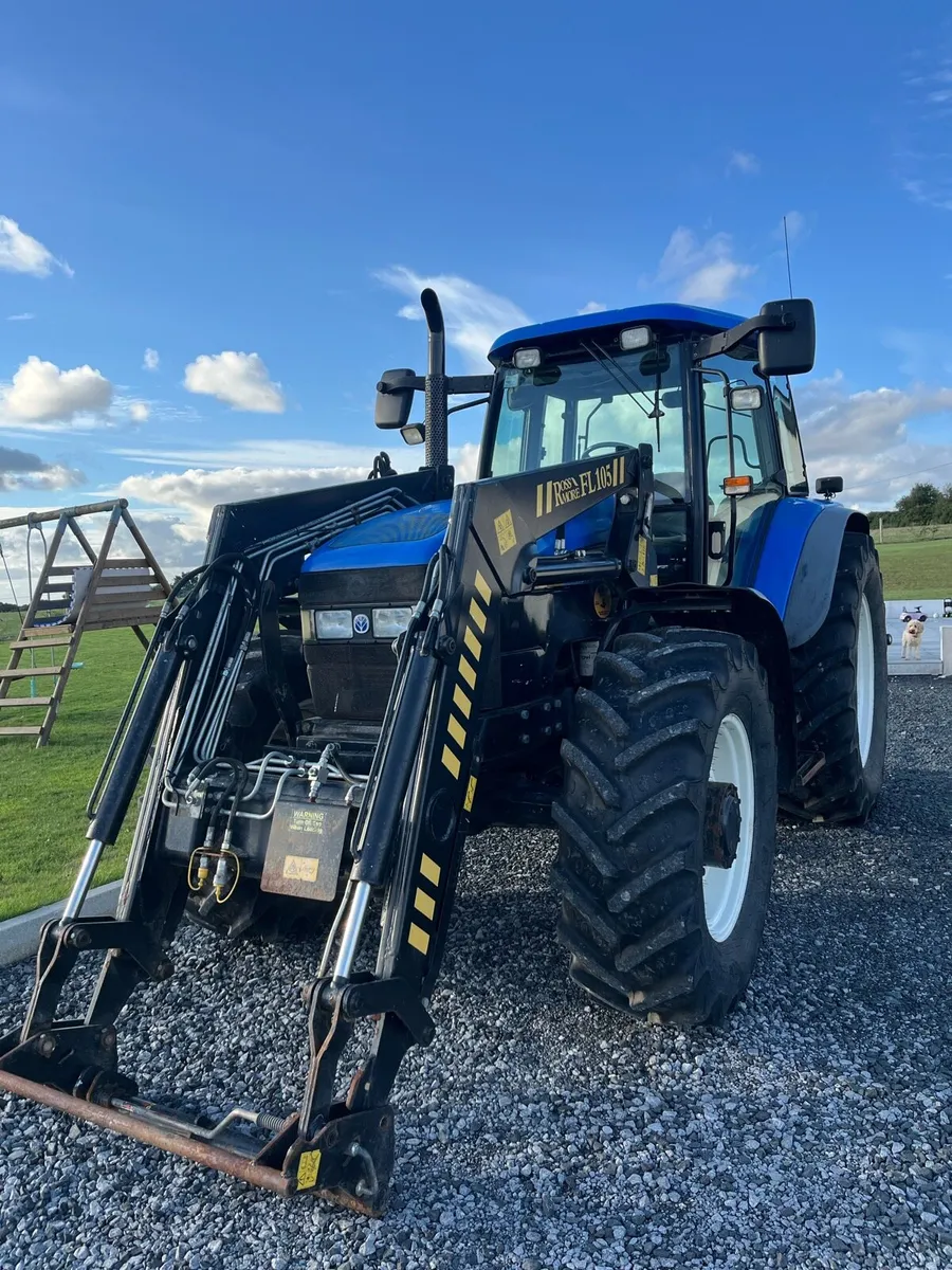 New Holland Tm130 + rossmore loader - Image 4