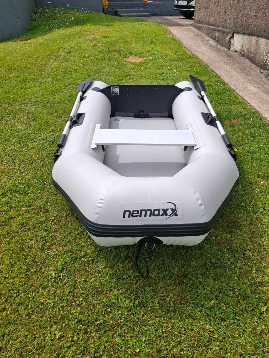 DINGY - Image 3