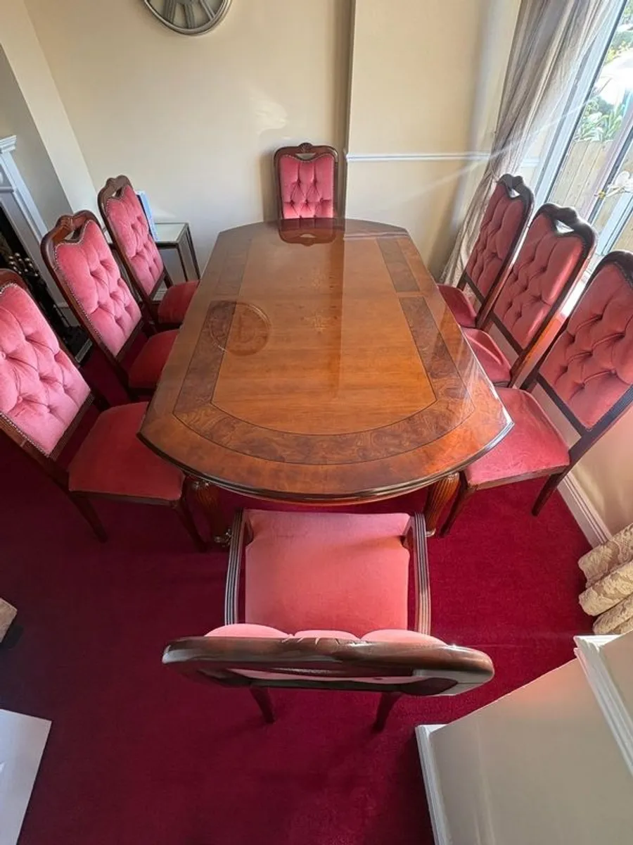 Dining table & 8 chairs - Image 1