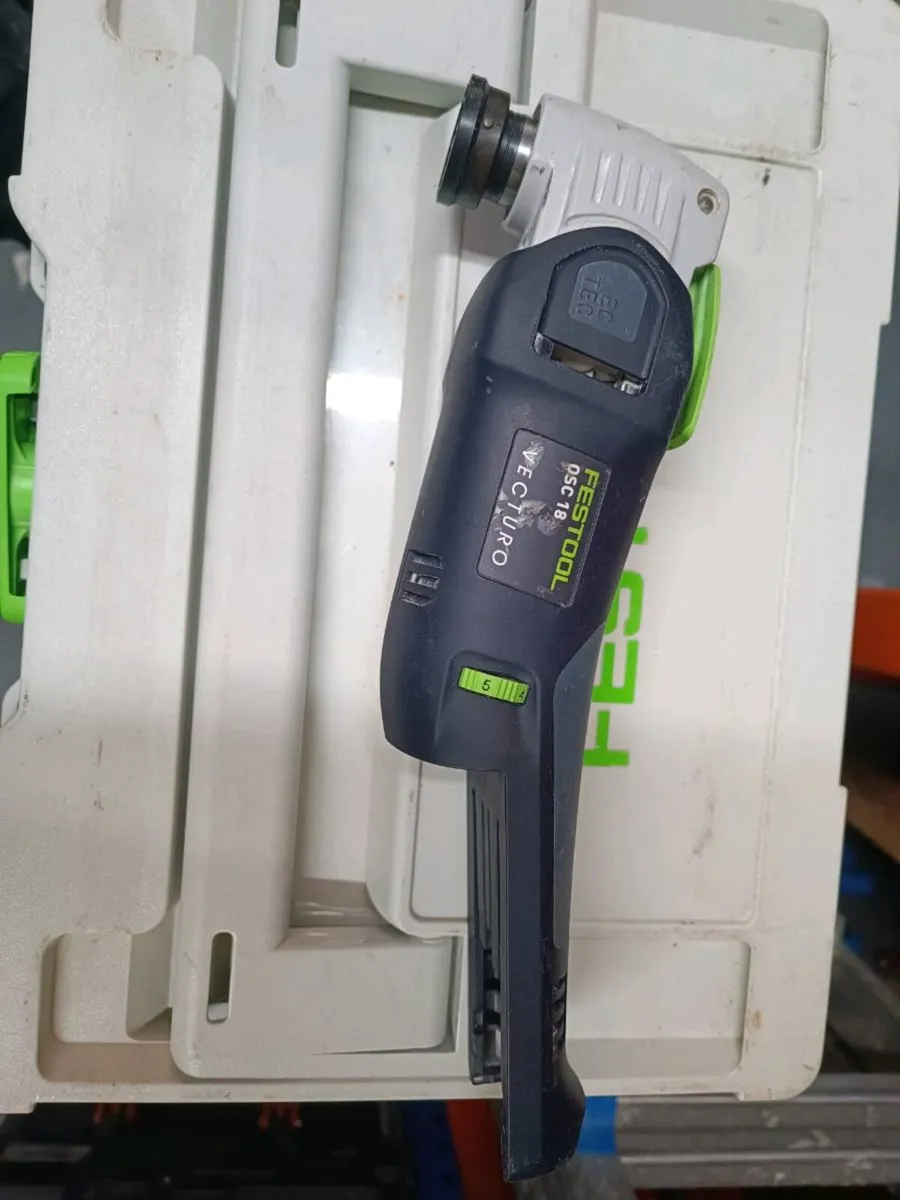Festool osc18 multi tool.