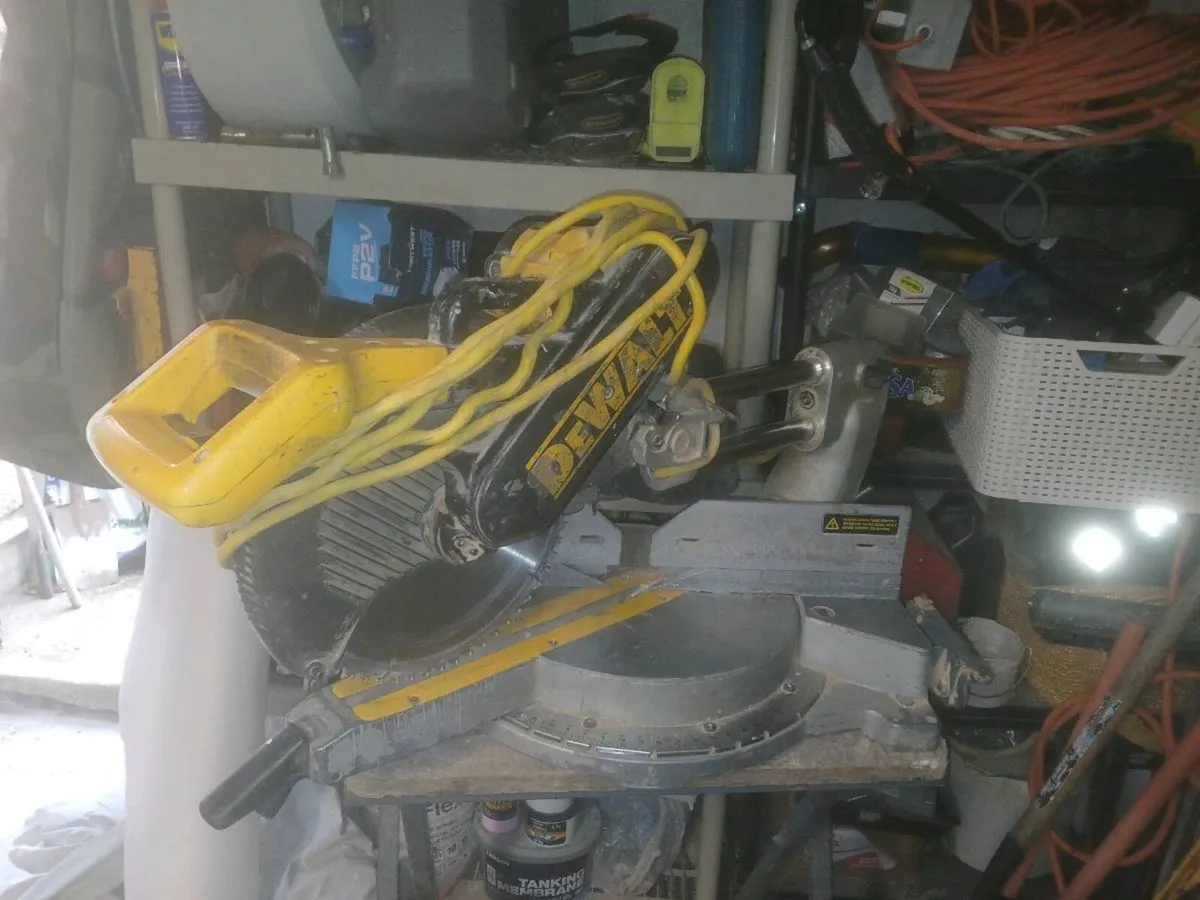 Used tools - Image 1