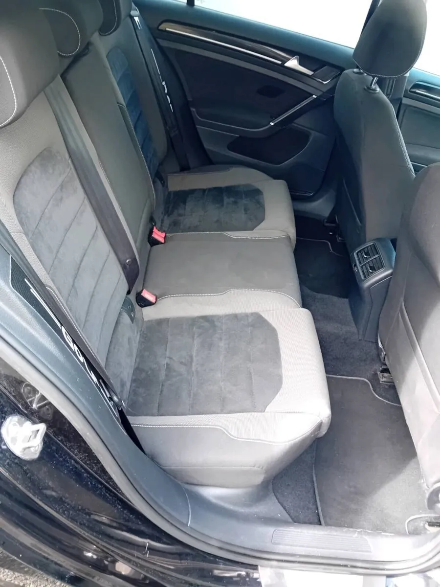 Car - Image 4
