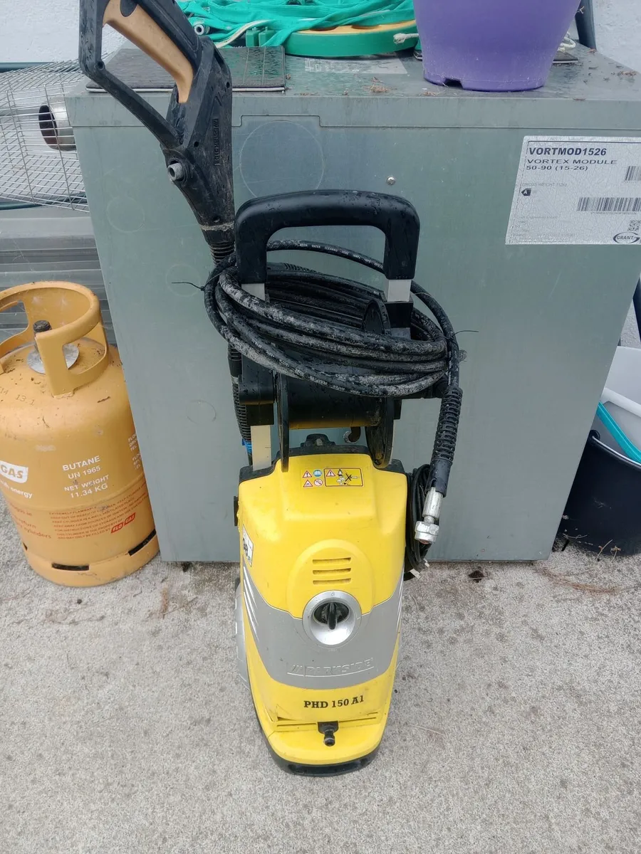 Power washer - Image 1