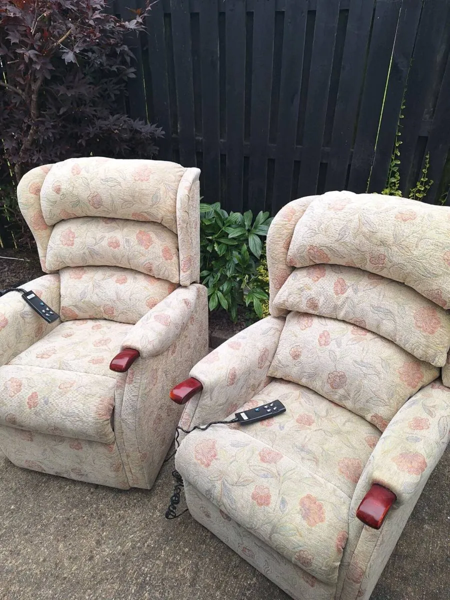 Two dual motor riser recliner electric armchairs - Image 2