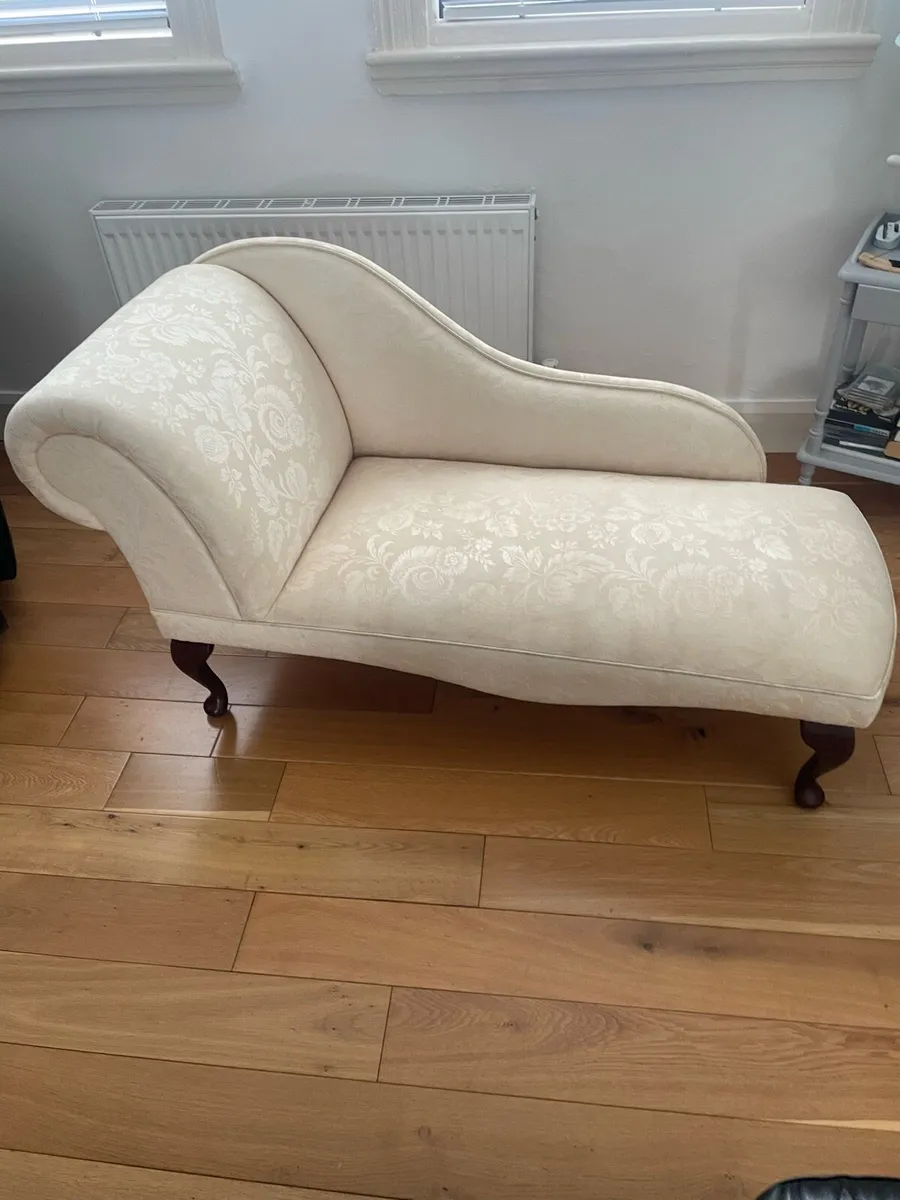 Chaise lounge - Image 1