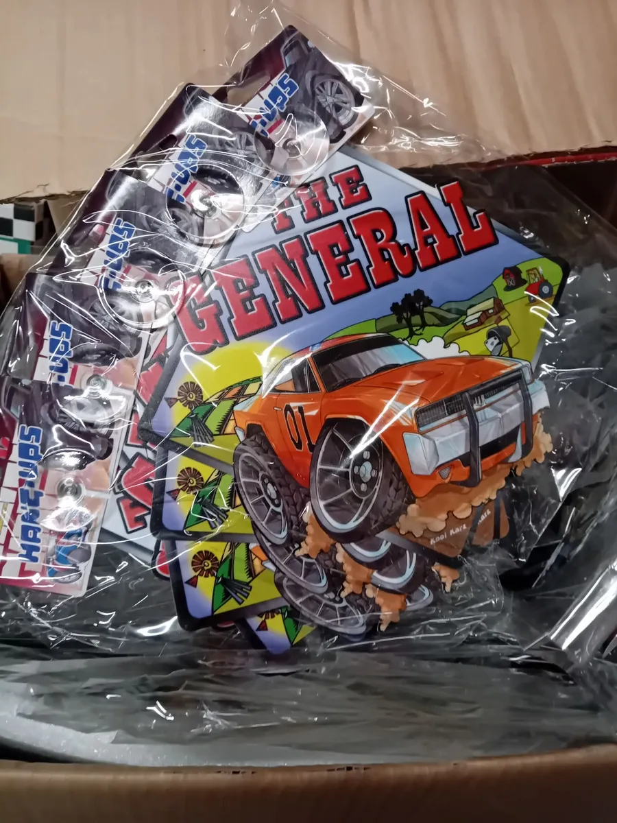 Car booth items - Image 3