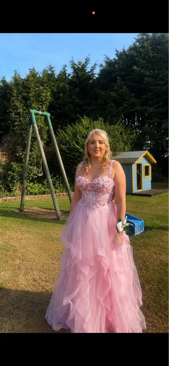 Debs dress - Image 4