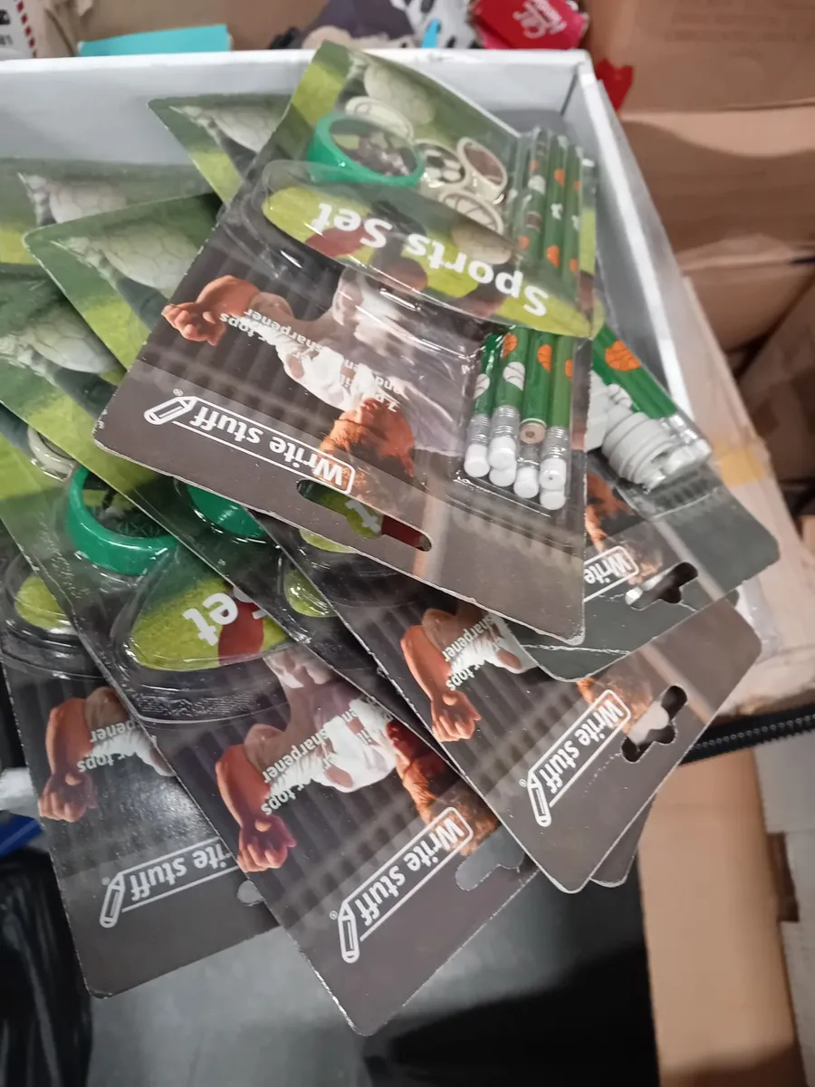 Car booth items - Image 4