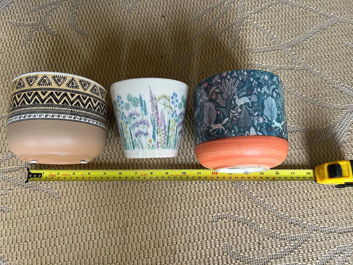 Plant pots - Image 2