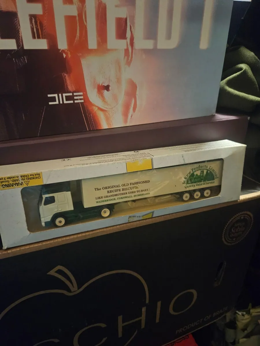Corgi Lledo Truck - Image 1