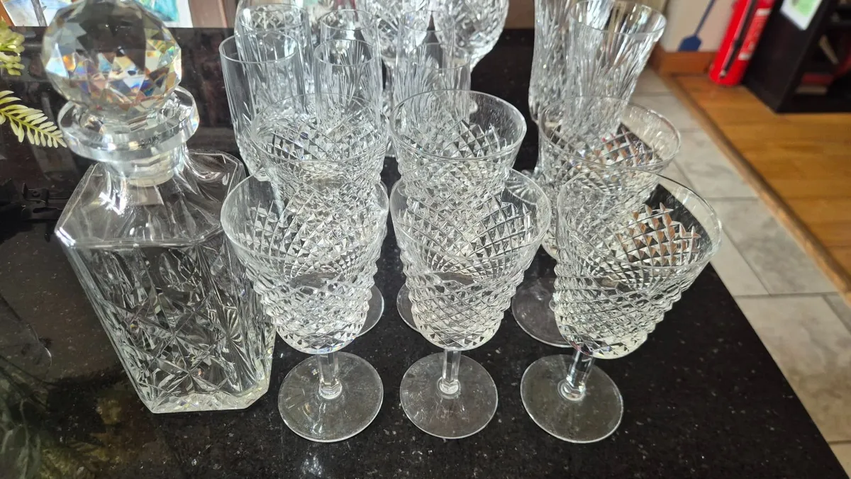 Set of Waterford Crystal glasses & decanter - Image 1