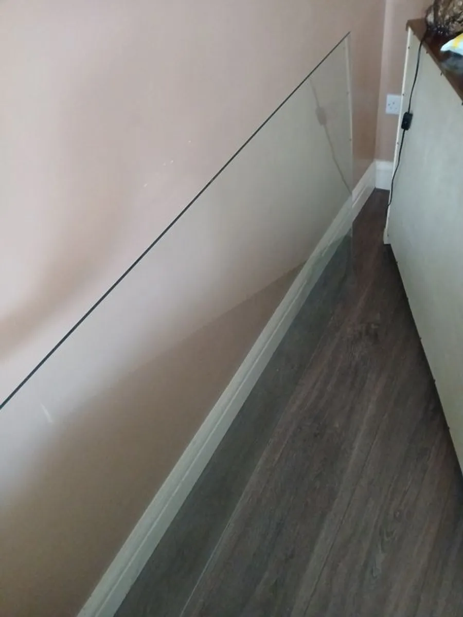 Glass table top - Image 1