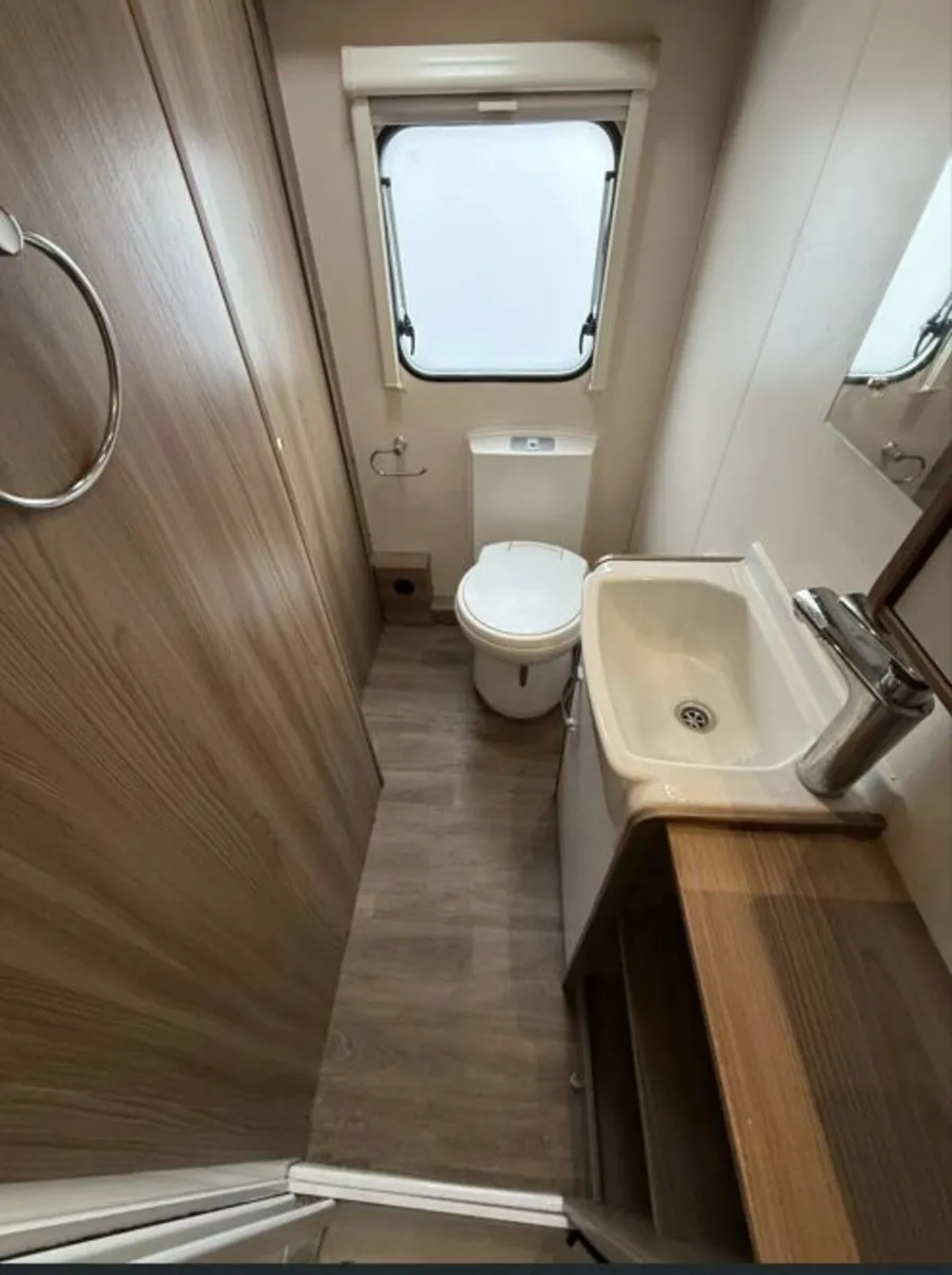 2019 SWIFT SPRITE Quattro 6 berth **incl Awning ** - Image 3