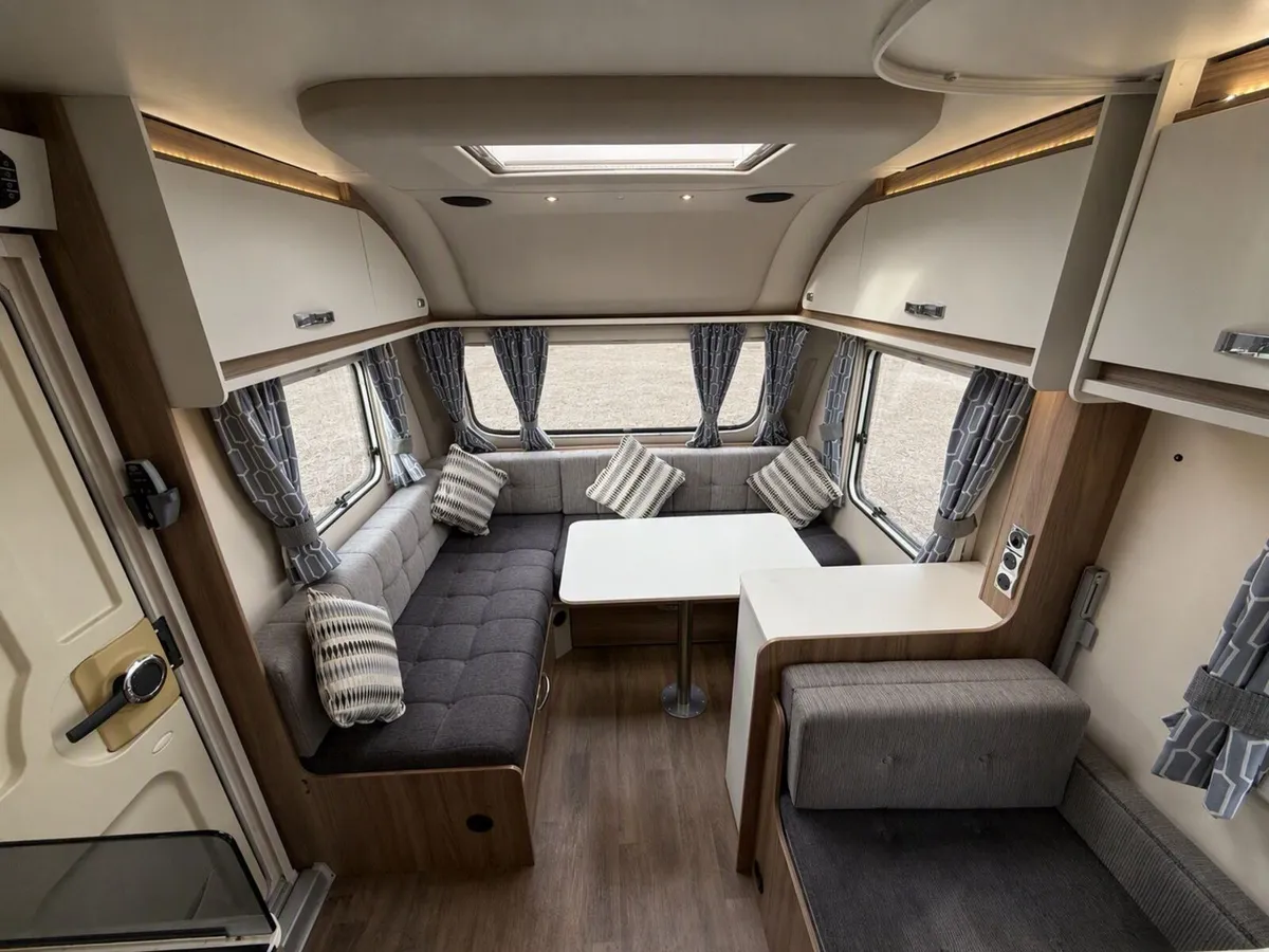 2019 SWIFT SPRITE Quattro 6 berth **incl Awning ** - Image 2