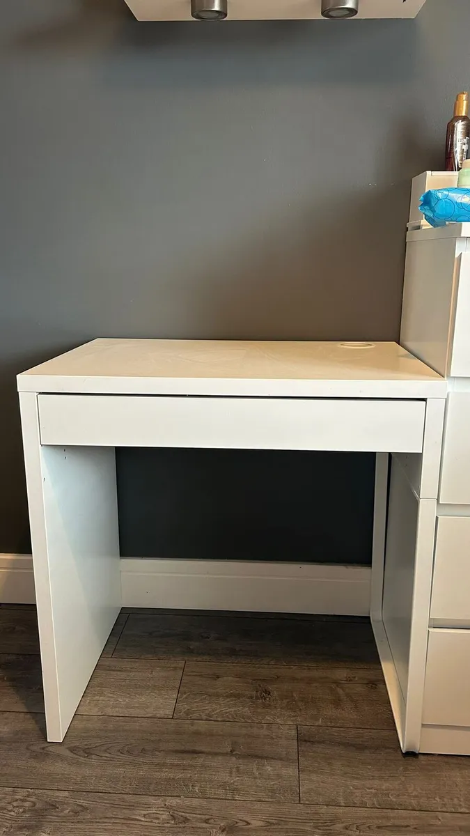 Desk - Image 1