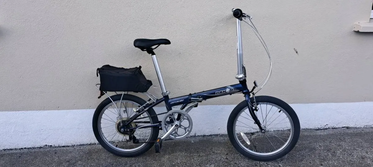 DAHON      Folding Bicycle - Image 1