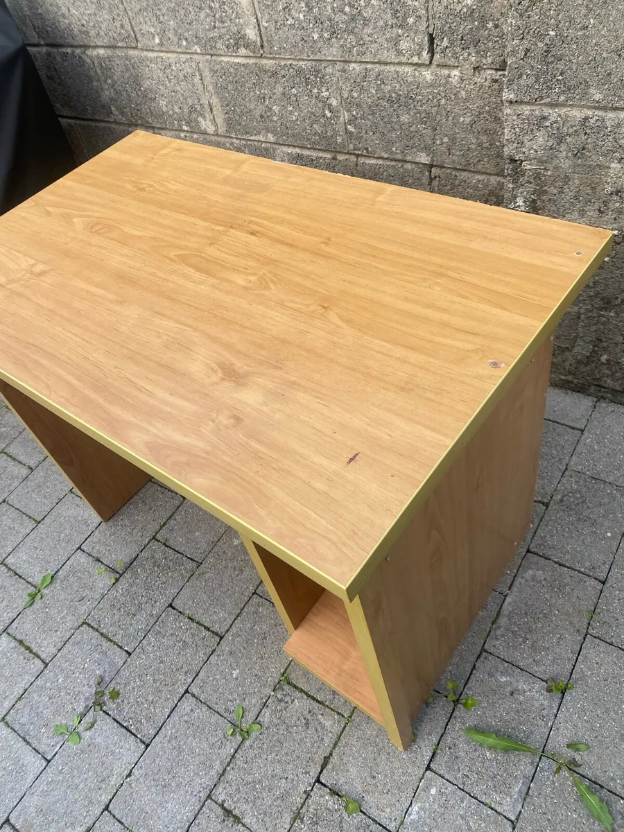 Desk - Image 4