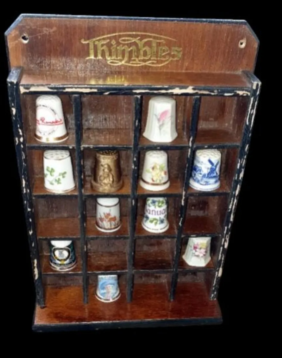 Vintage Thimble Display Rack With 12 Thimbles - Image 2