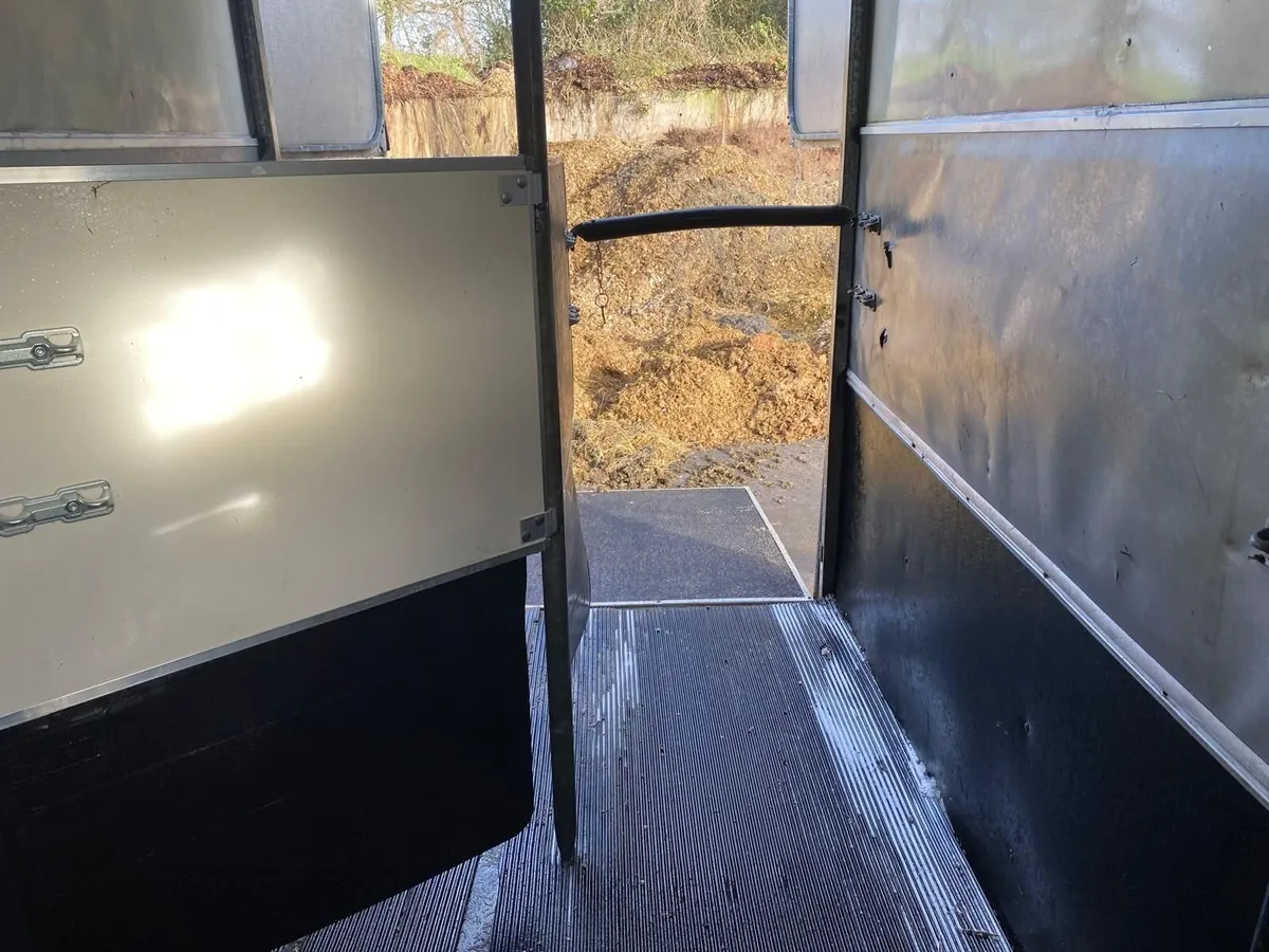 Horse Trailer - Ifor Williams - Image 3