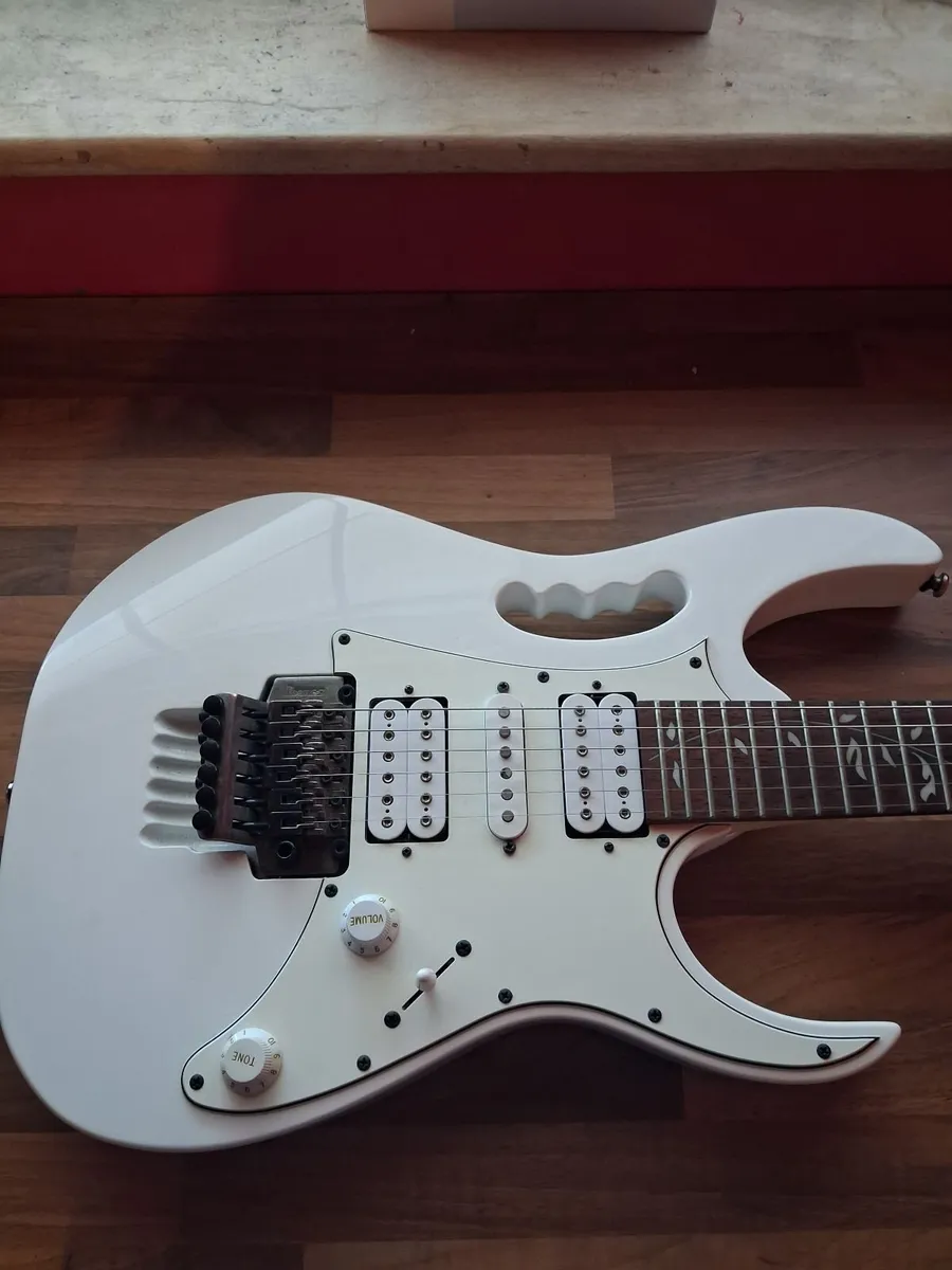 2020 Ibanez JEMJR Steve Vai Signature - Pristine W - Image 3
