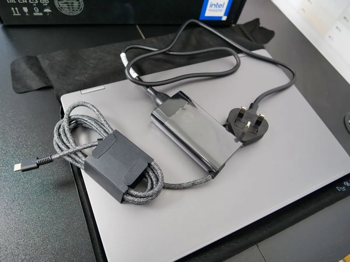 HP OmniBook X Flip 14 Copilot+ PC 16GB 512GB - Brand New - Image 4