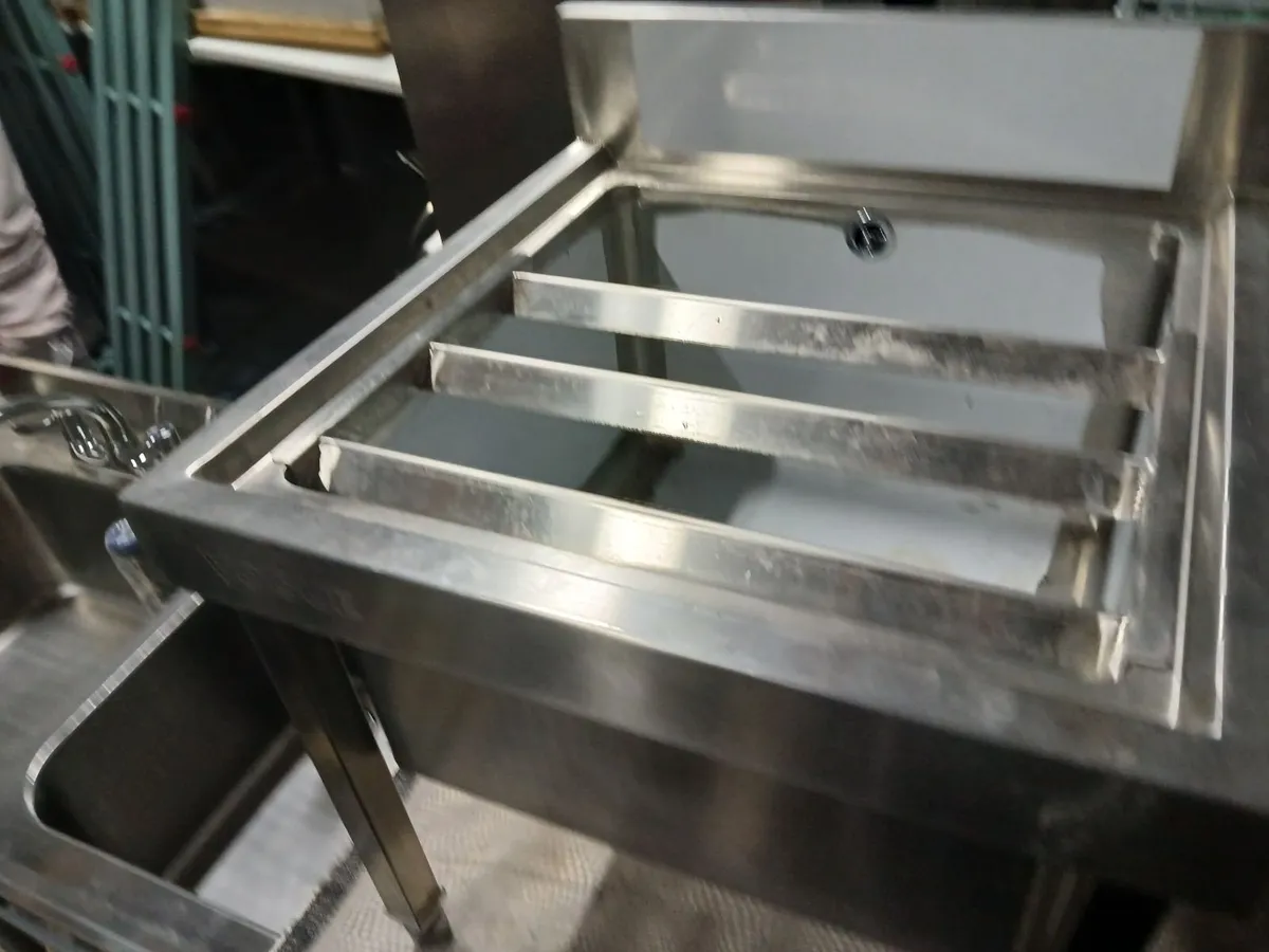 Mop sink unit ...new brand new delivered - Image 4