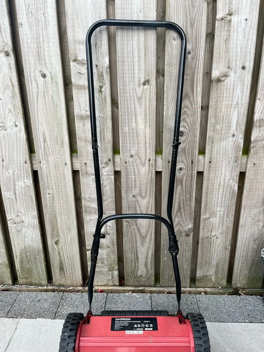 Push Lawnmower - Image 2