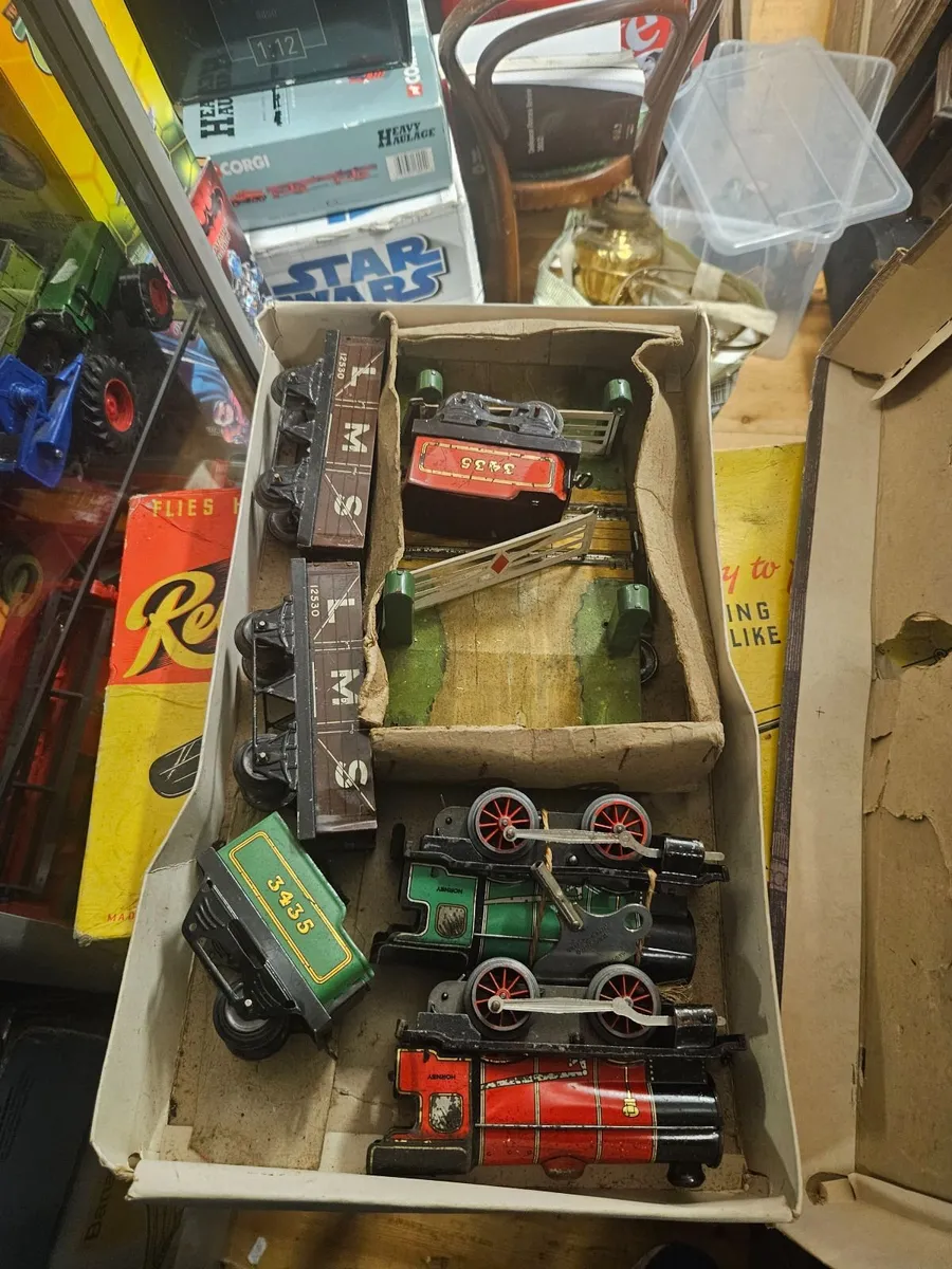 Hornby O Gauge Trains - Image 1