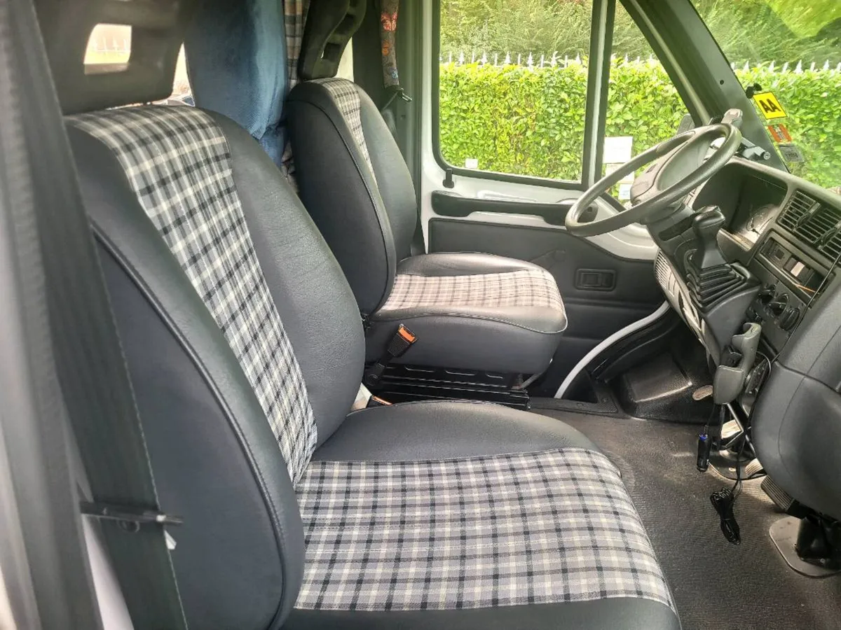 Knaus camper van - Image 4