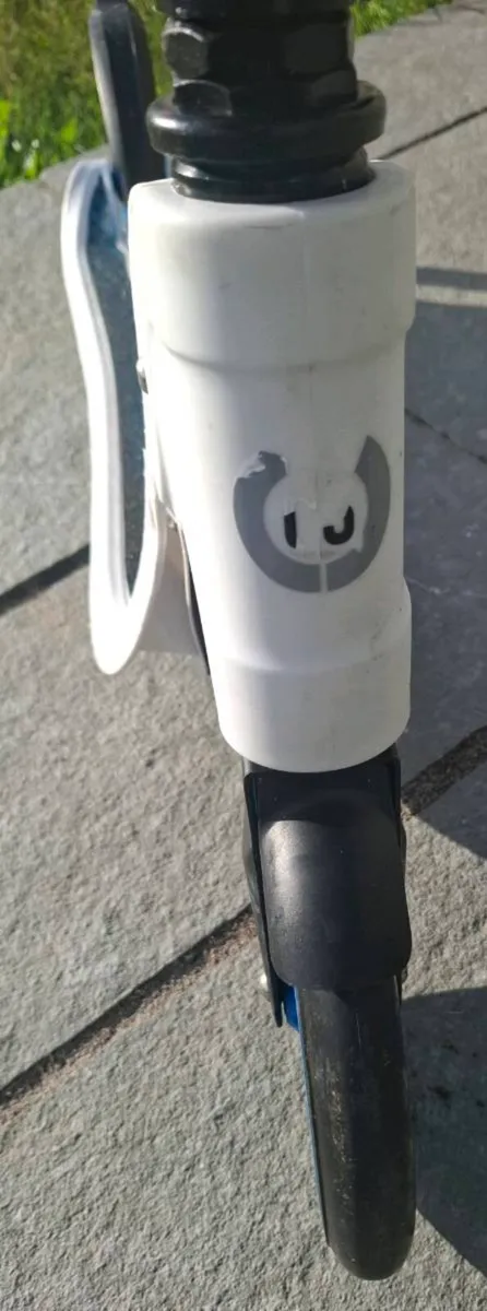 Aero Foldable Scooter - Image 2