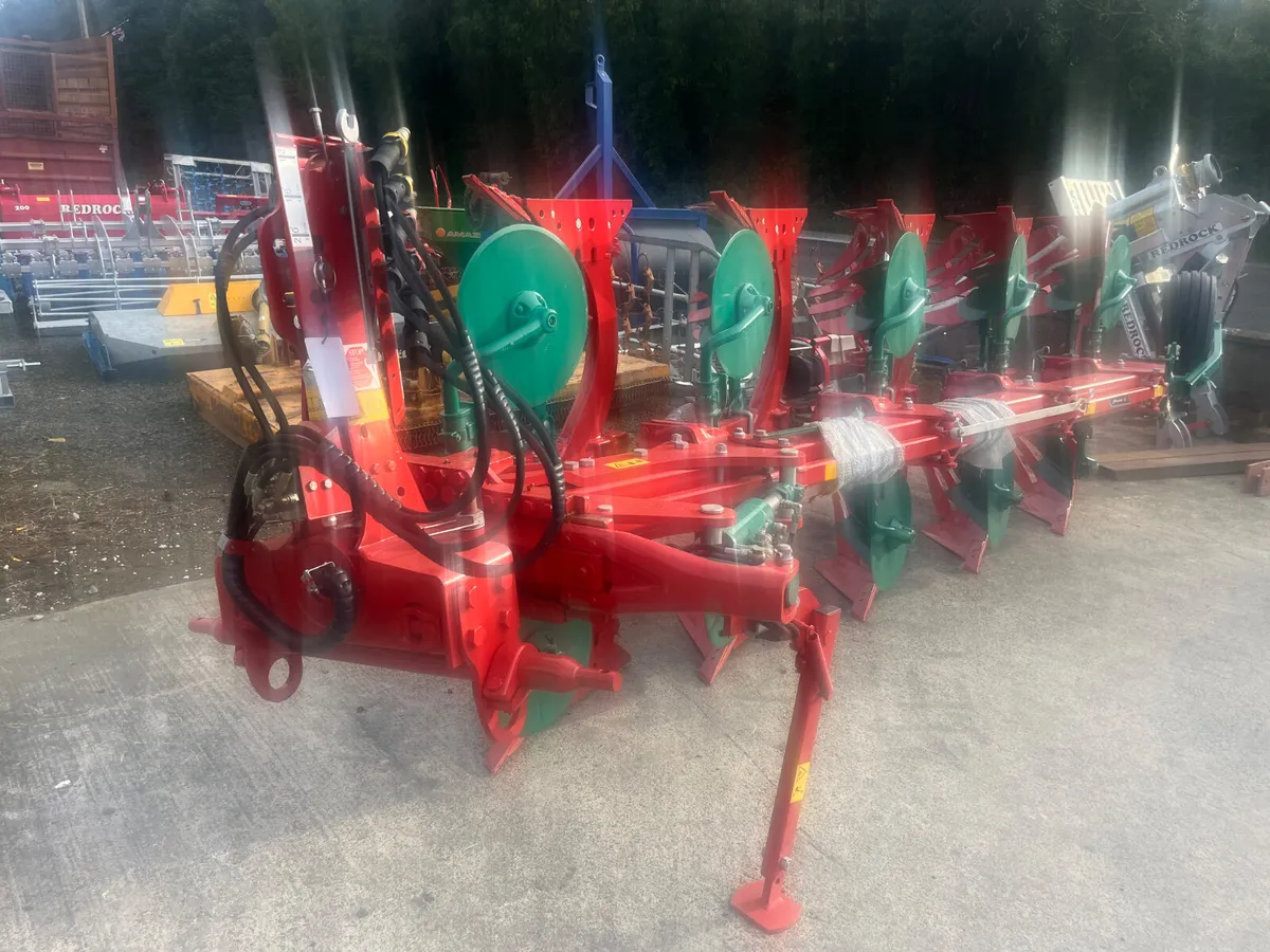 New 5F ES 85/200 Kverneland Reversible Plough - Image 2