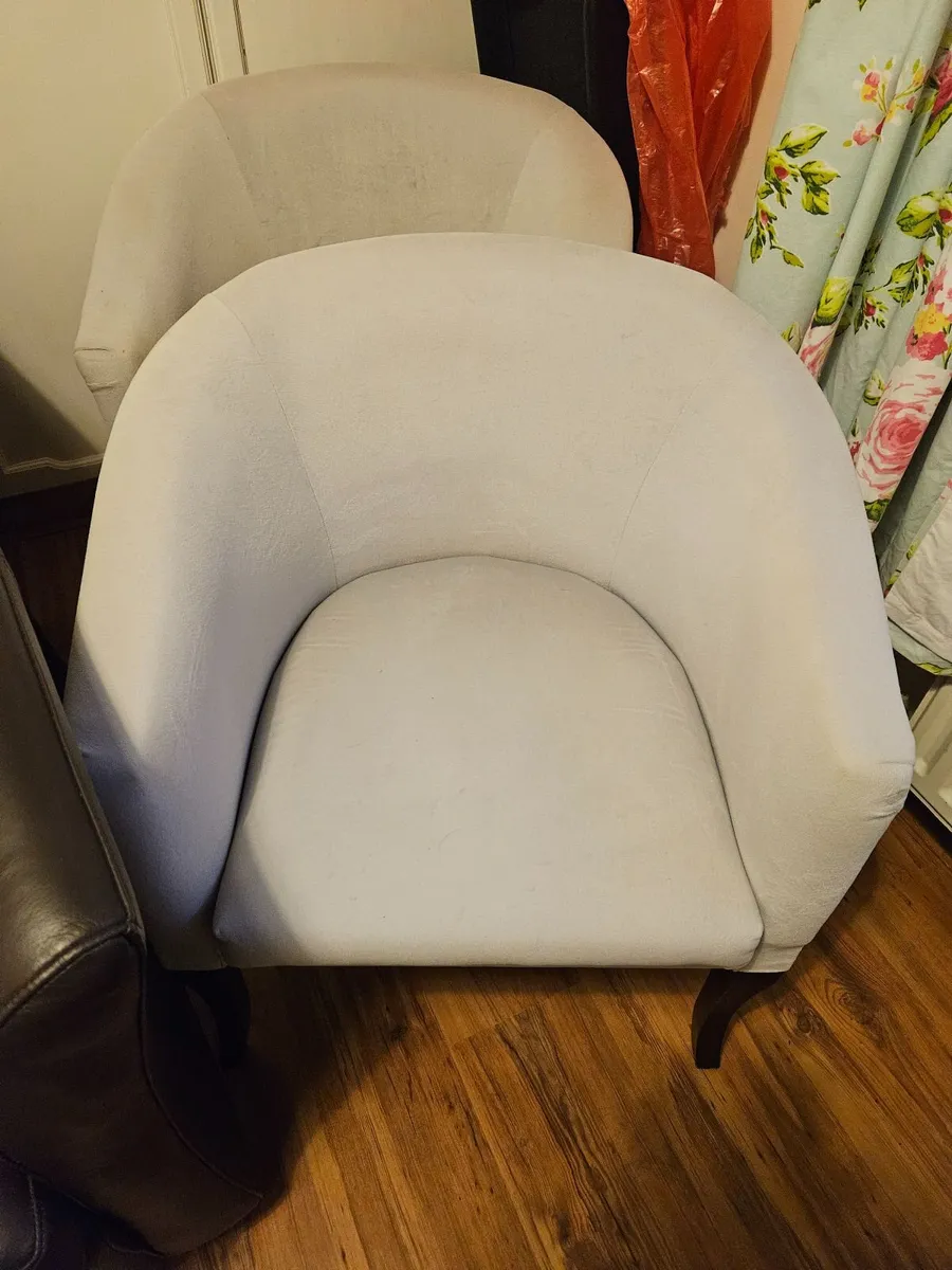 4 chairs - Image 4