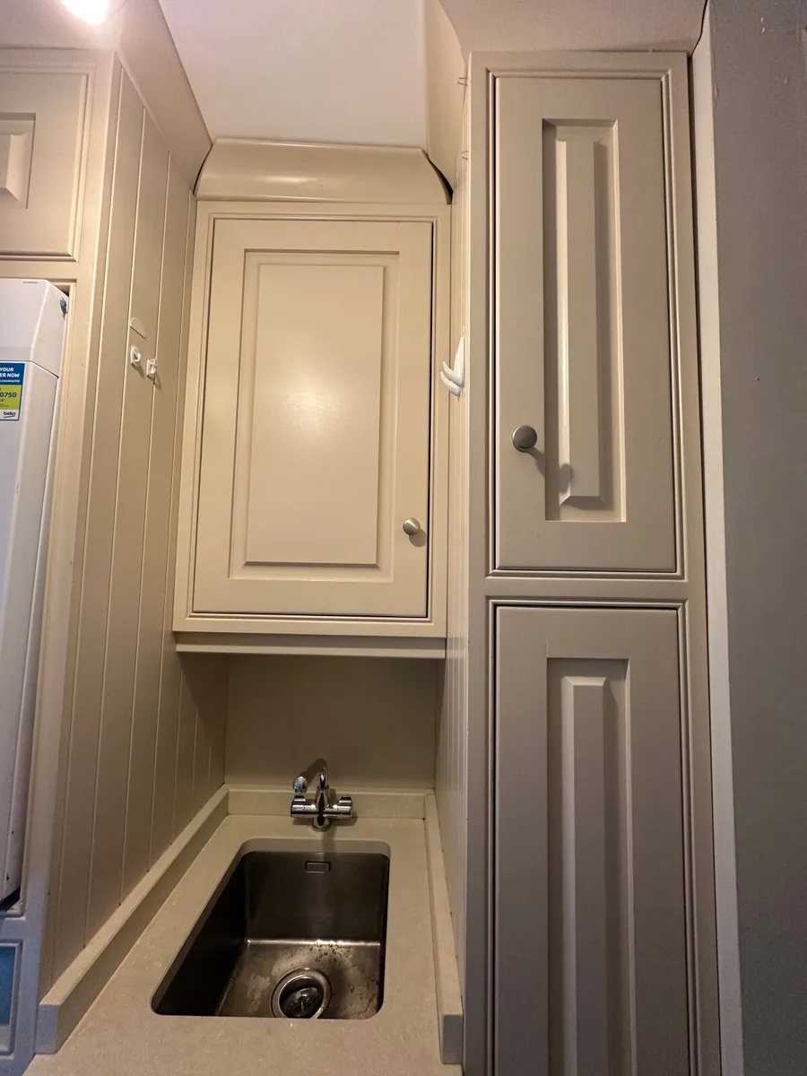 Inframe utility units, quartz surround with sink - Image 2