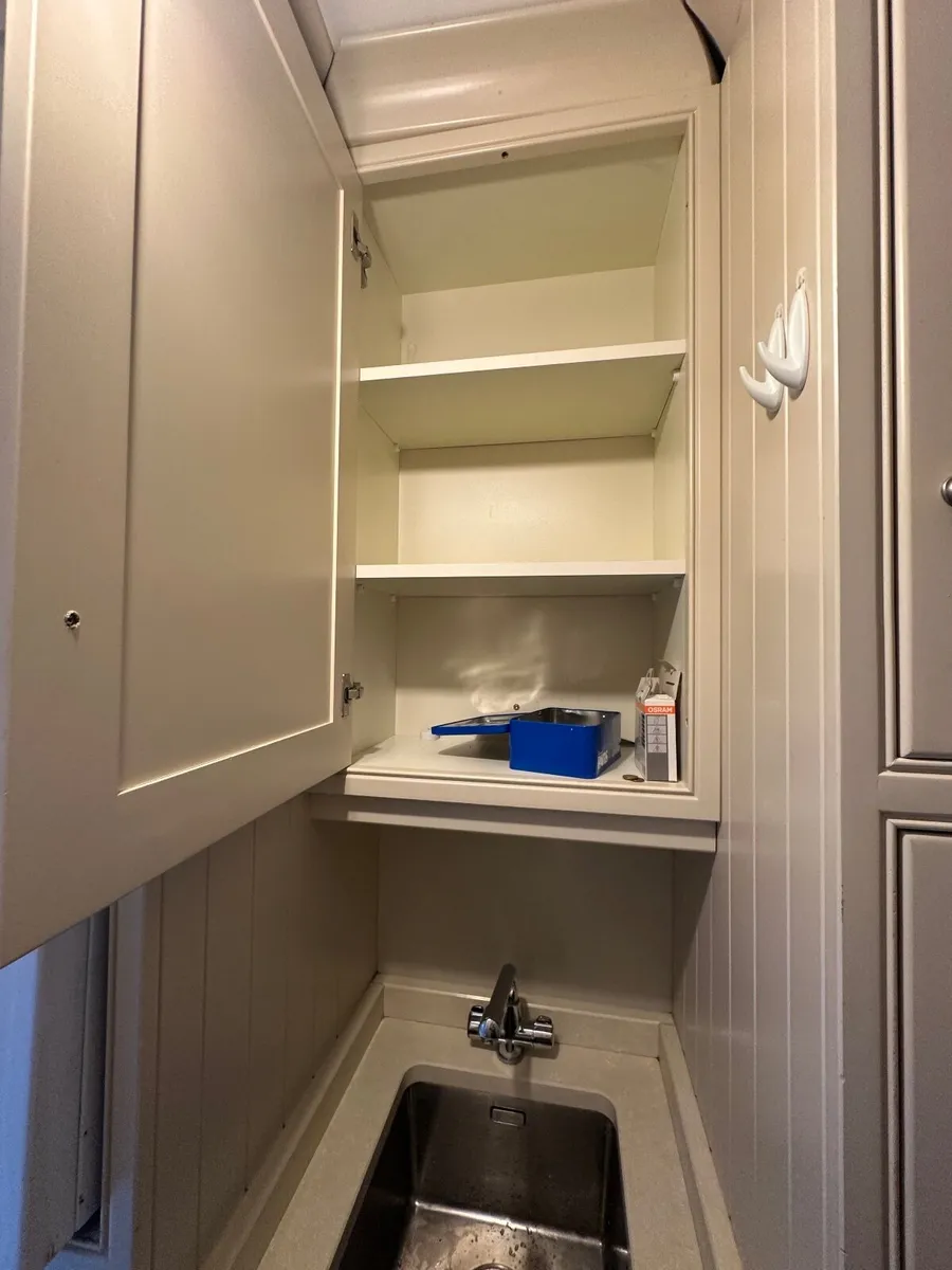 Inframe utility units, quartz surround with sink - Image 4
