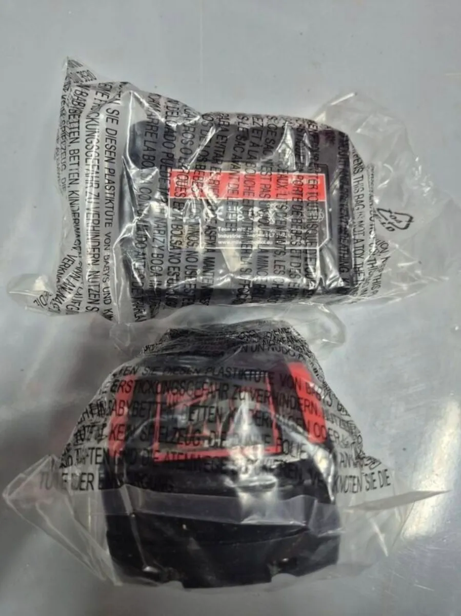 Milwaukee M18B5 5.0Ah Batteries x2 - Image 3