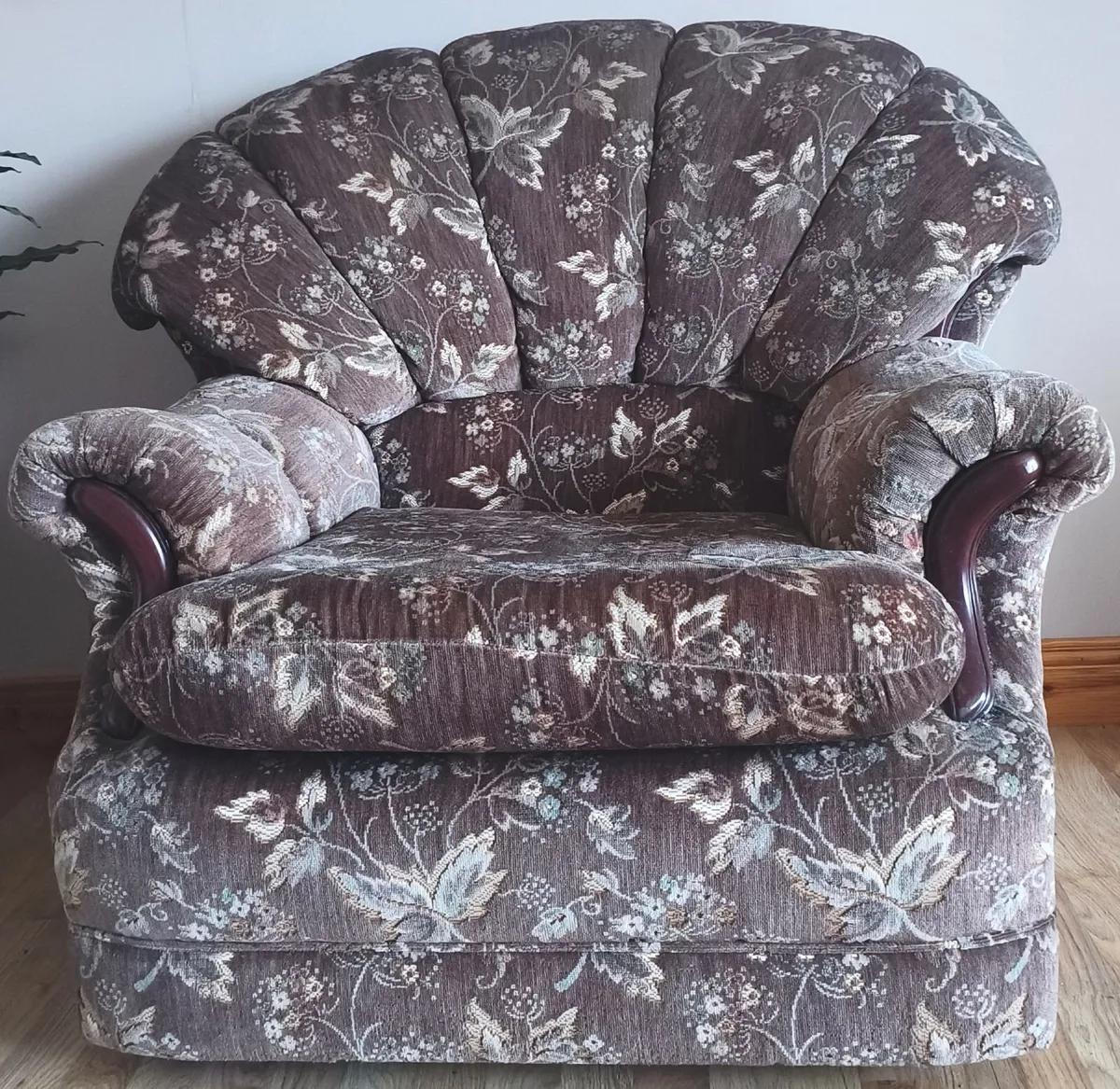 3+1+1 Sofa Suite - Image 3