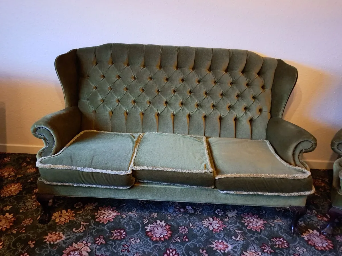 Suite if furniture - Image 2