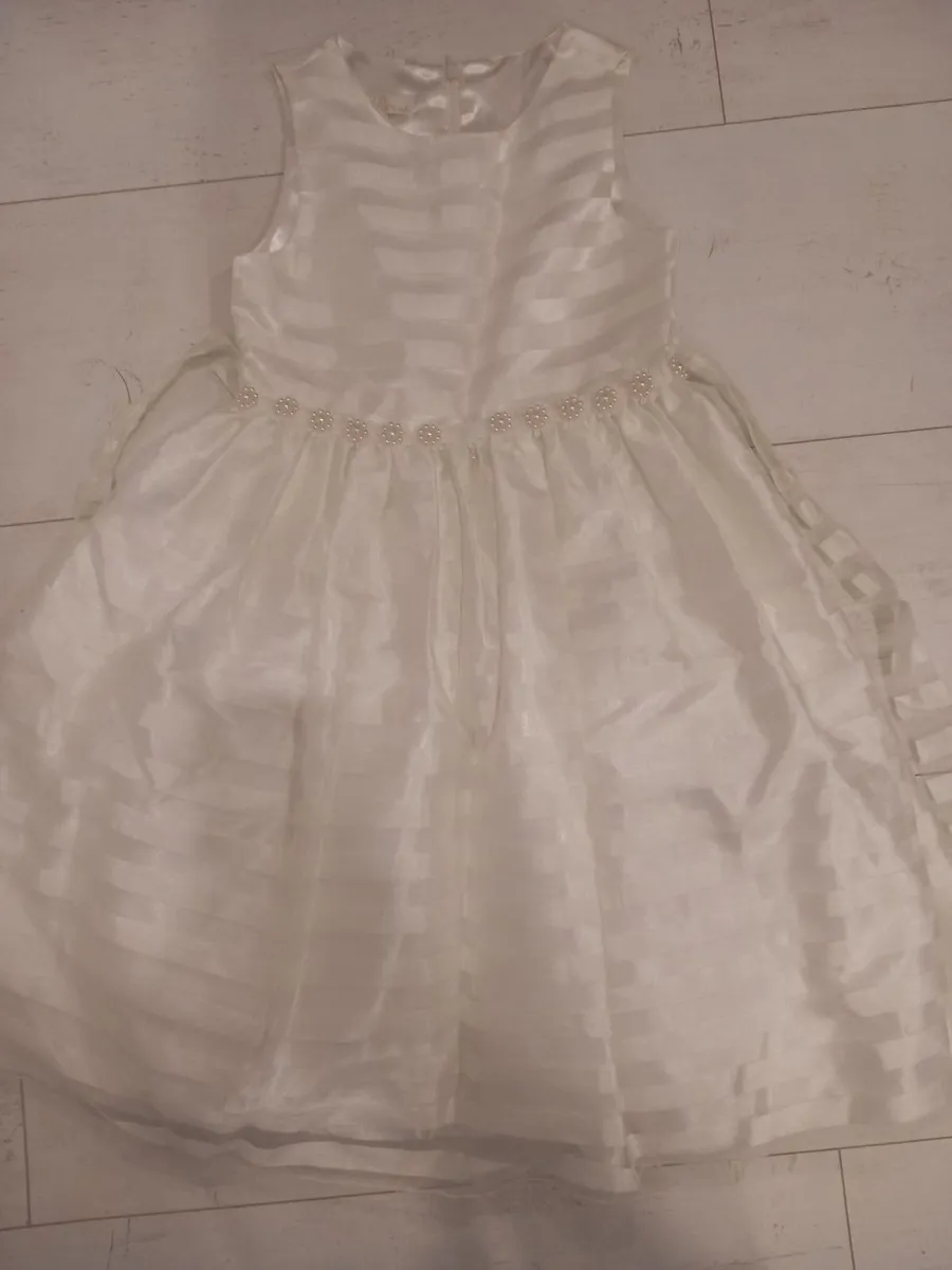 Girls dresses, jumpers, scrunchees - Image 1