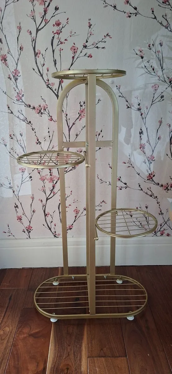 Modern 3-Tier Gold Metal Plant Stand (80cm) - Image 1