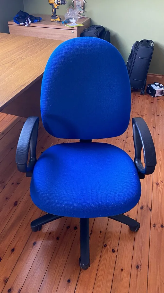 Office Chair - Image 1