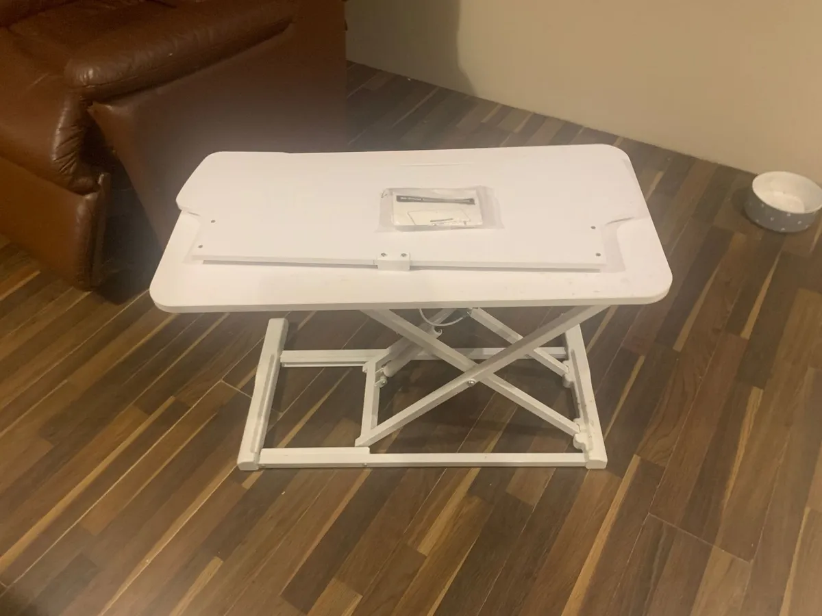 Sit stand work bench