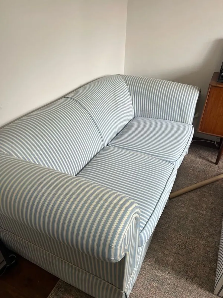 sofa - Image 1