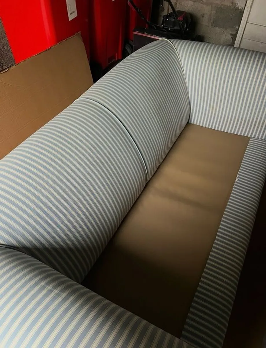 sofa - Image 2