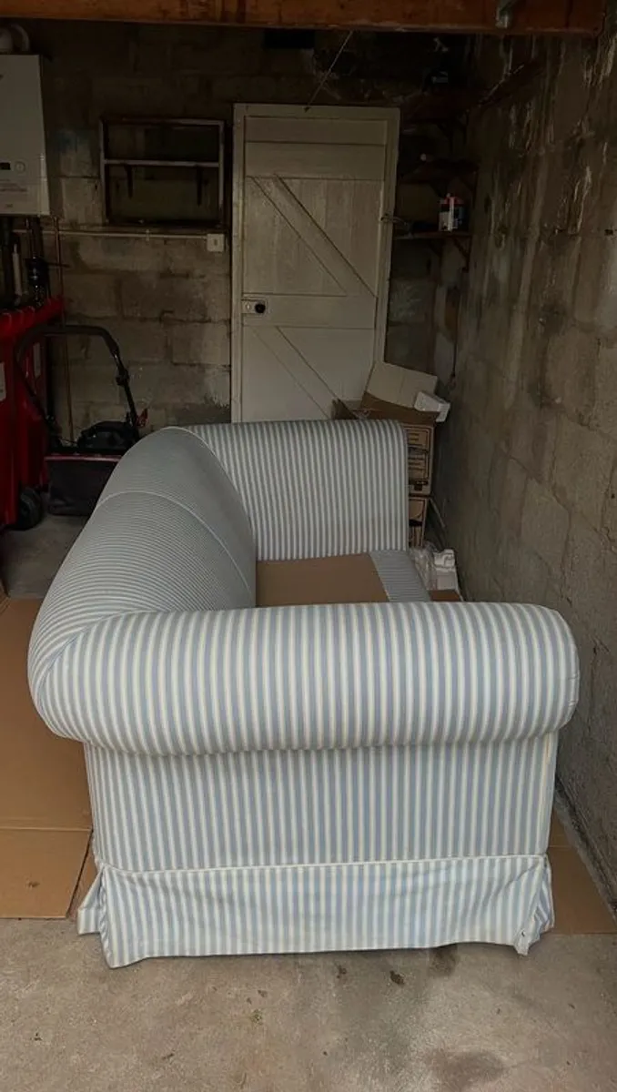 sofa - Image 3