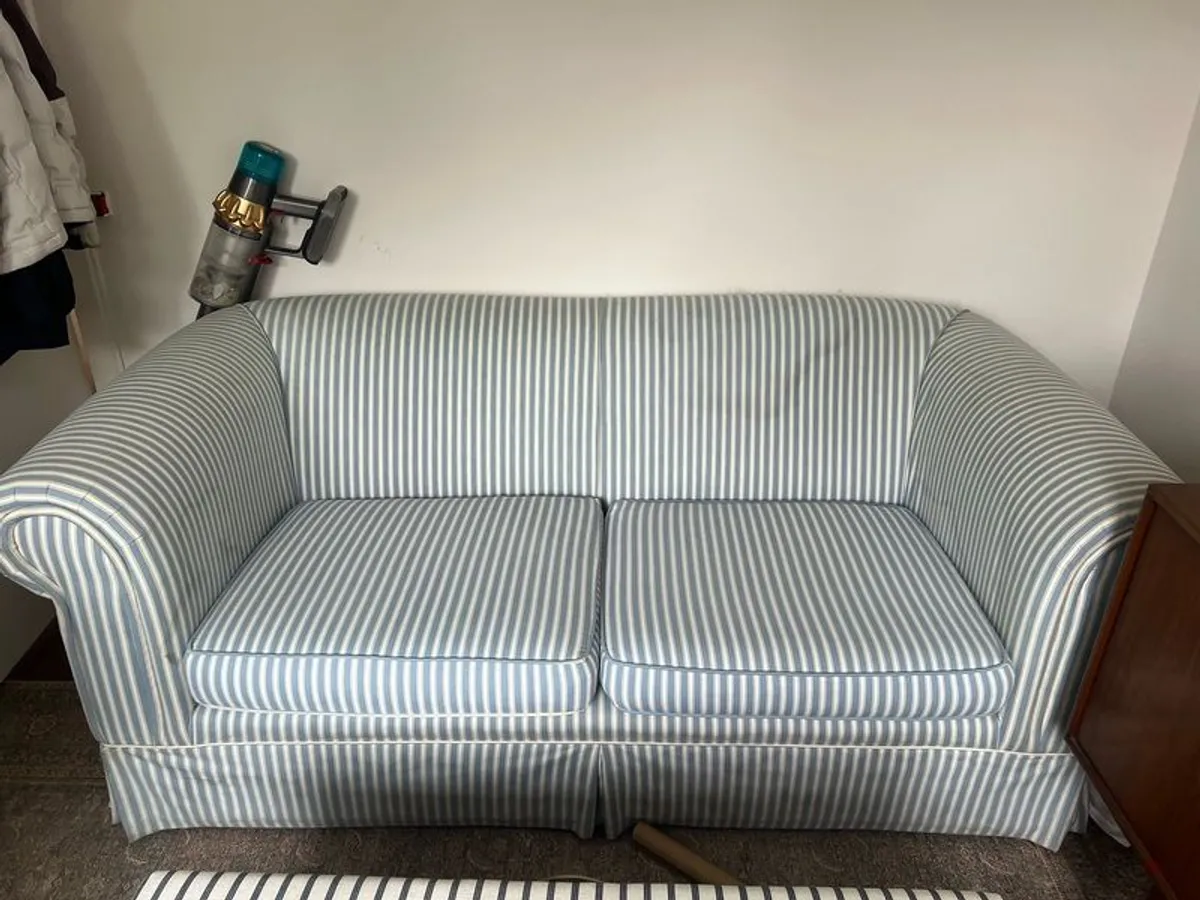 sofa - Image 4