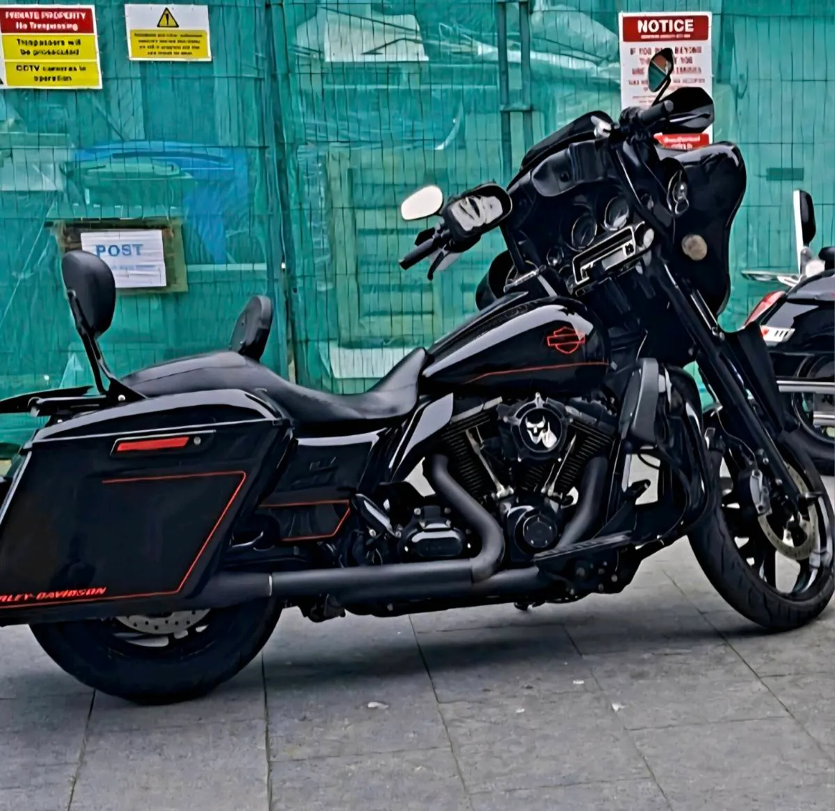 2009 Harley-davidson street glide  Blackout Custom - Image 1