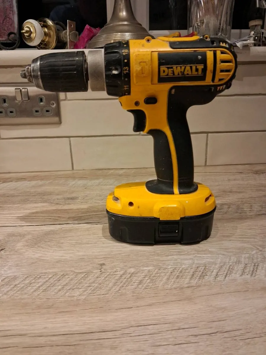 DEWALT 18V Cordless Drill - Image 3
