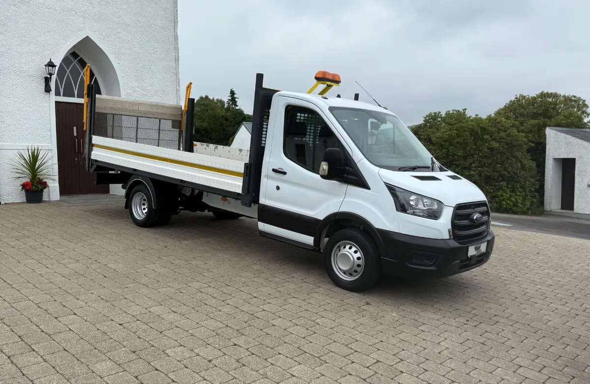 2021 (212reg) Ford Transit 350 Dropside & Taillift - Image 1